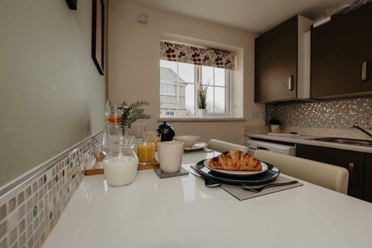 Coyle House, 3 Bed,Corby, Super Kings Or Twins, Driveway, Free Wi-Fi, Corporates Welcome Экстерьер фото
